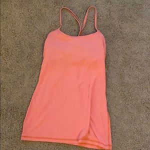 Women Lululemon tank